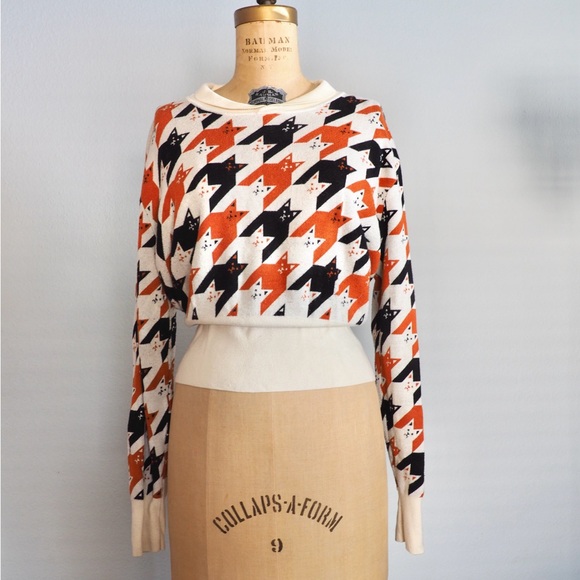 UNIQUE VINTAGE Trendy Houndstooth Cat Sweater in Black, Orange, and Cream - Picture 6 of 12